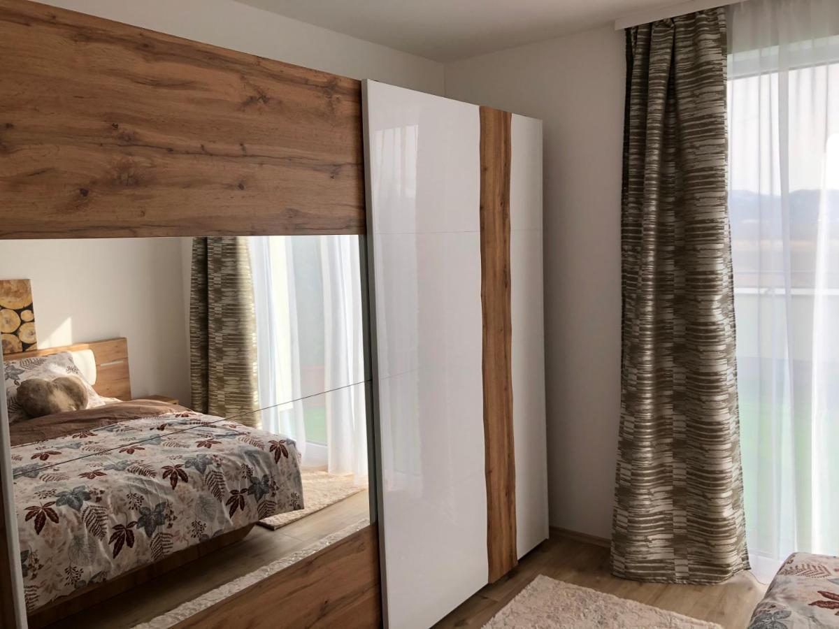 Tatra Billetee Apartman S Luxusnym Vyhladom Na Vysoketatry A Sukromnym Wellness Poprad Exterior foto