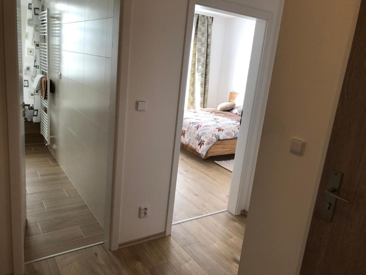 Tatra Billetee Apartman S Luxusnym Vyhladom Na Vysoketatry A Sukromnym Wellness Poprad Exterior foto