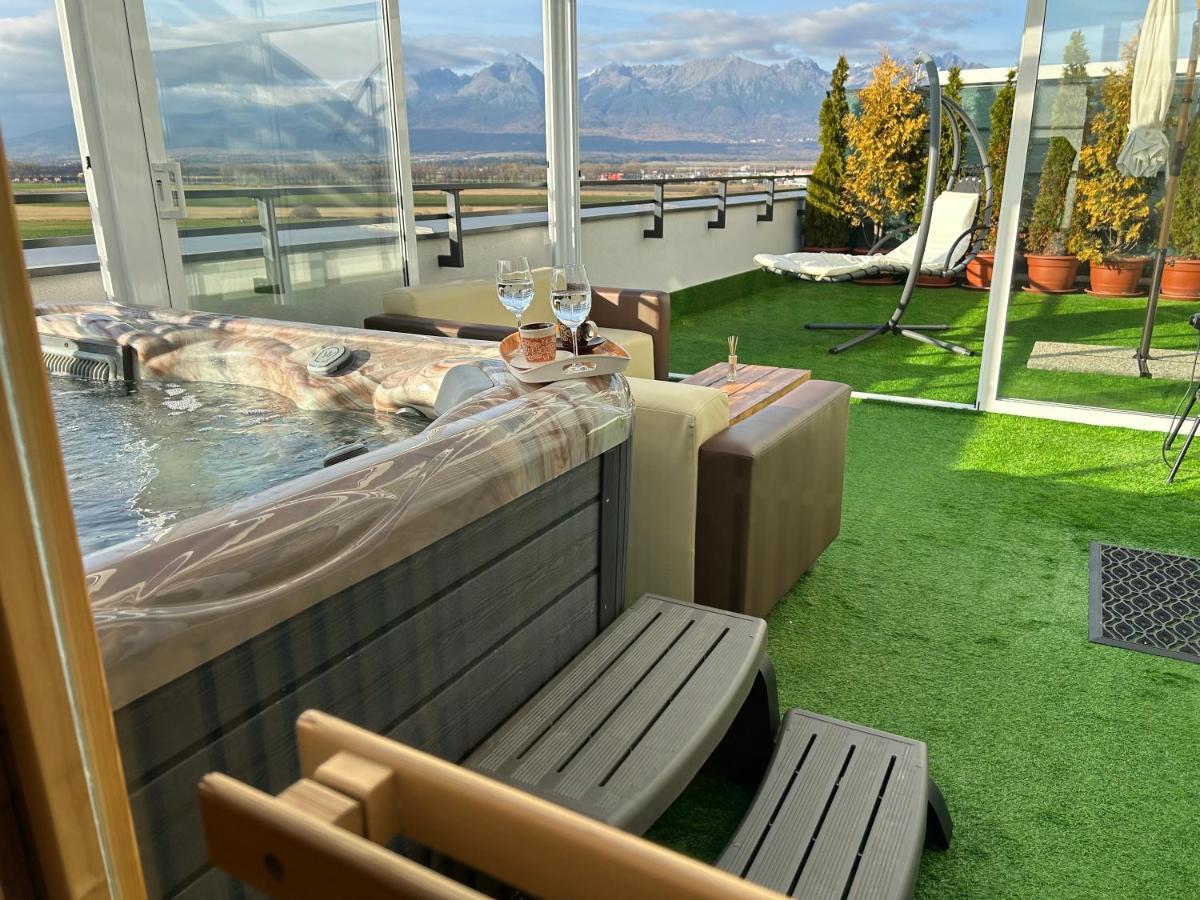 Tatra Billetee Apartman S Luxusnym Vyhladom Na Vysoketatry A Sukromnym Wellness Poprad Exterior foto